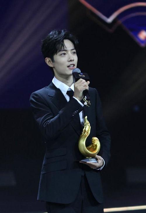 9条娱乐圈最新爆料,明星动向大揭秘，热点事件盘点！  第1张